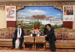 29. maj 2019. Potpredsednik Narodne skupštine Veroljub Arsić sa predsednikom Stalnog komiteta Narodnog kongresa Autonomne oblasti Tibet Labsangom Gjaltsenom.